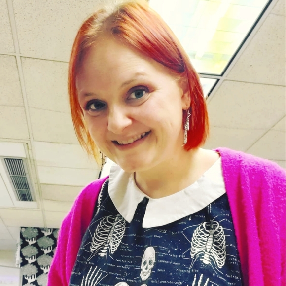 Meet your Posher, Crystal - Picture 1 of 3